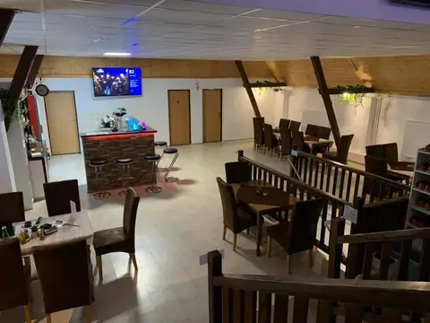 Bowling bar